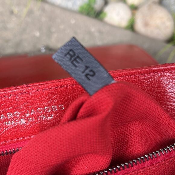 MARC JACOBS  THE LARGE SINGLE red purse . AUTHENTIC BNWT - Picture 8 of 11